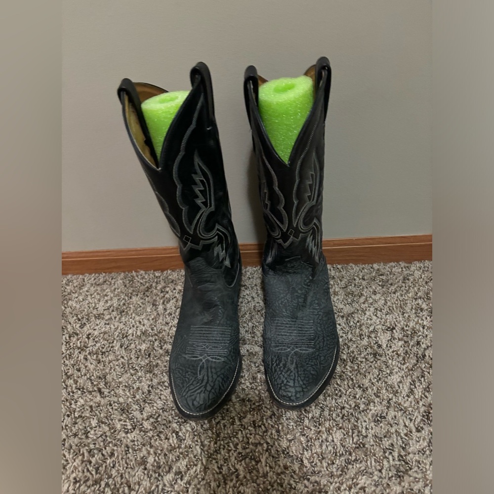 Tony Lama Black Cowboy Boots | size 9D